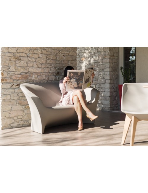 Ohla Sofa - Plust Collection